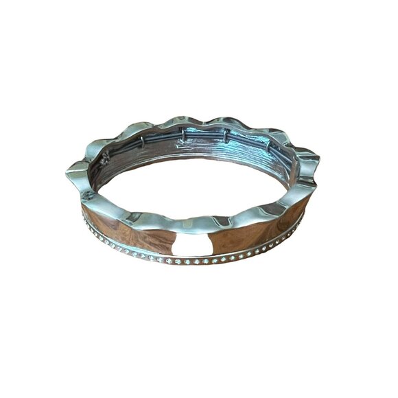 Lia Sophia Crystal Ruffle Stretch bracelet Silver Tone Crystal Rinestones Crown - Picture 1 of 4